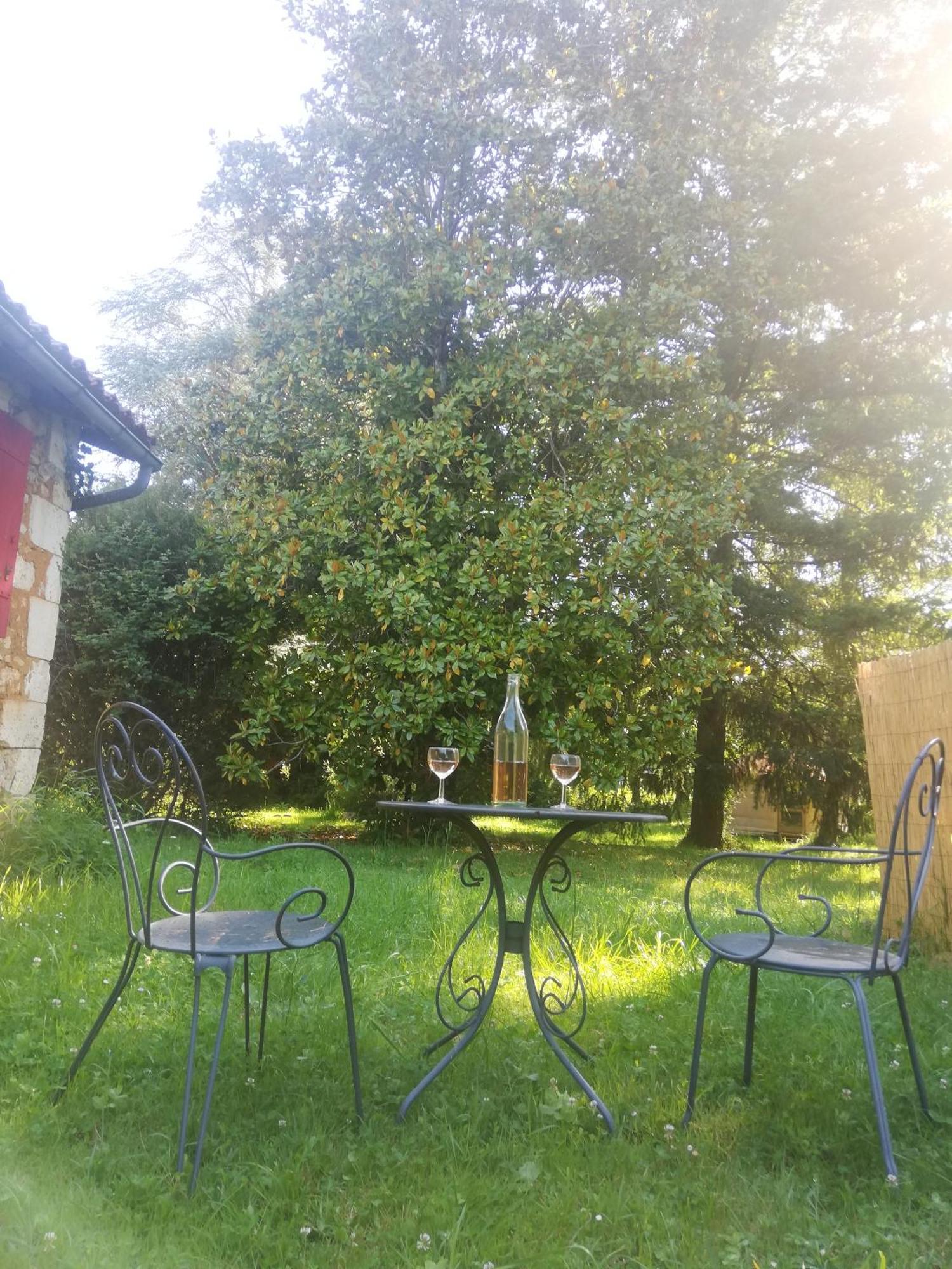 Bed and Breakfast Le Rivalou Villars  Exterior foto